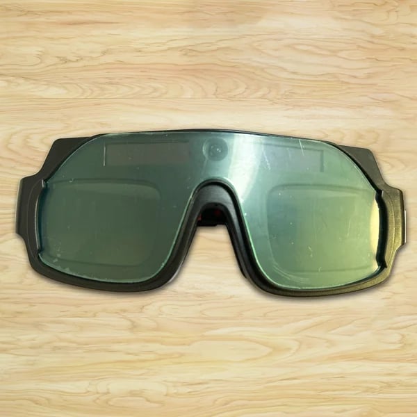 🛠️ Hot Deal ! – Solar Auto-Darkening Welding Goggles – Eye Protection with Smart Light Control mysite