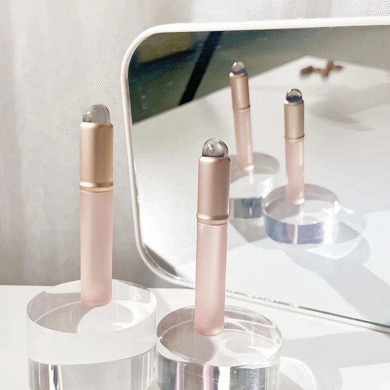 Upgrade Silicone Lip Brush With Cover Angled Concealer Brush Lipstick Application Smudge Balm Lip Make Up Brush Cosmetic Tool Beauty World Shop