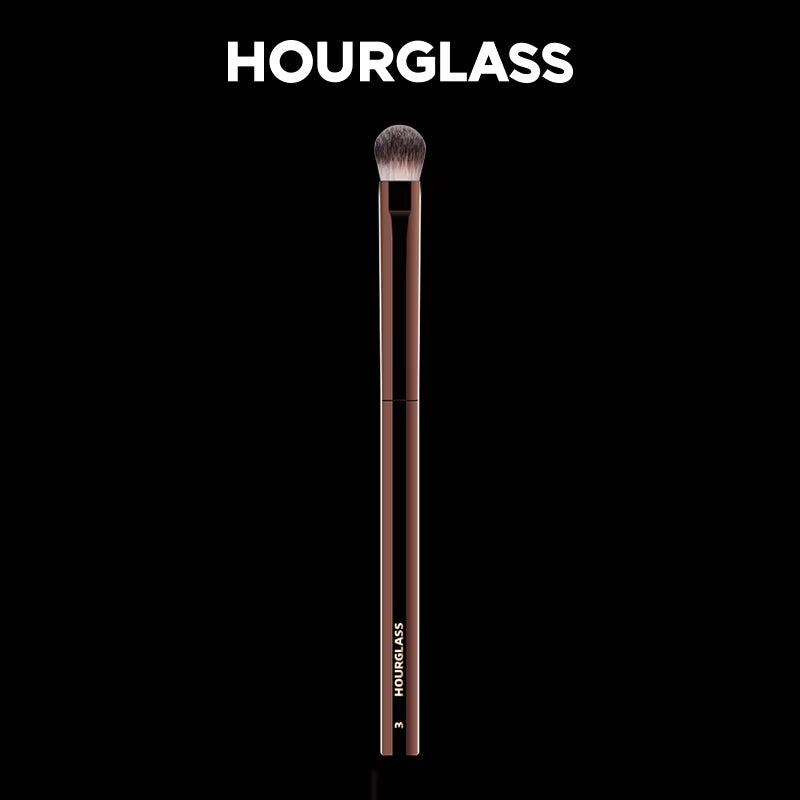 Makeup Brush -No.3 All over Shadow Brush Soft and Skin-Friendly Fiber Hair Fashion Design Single Eye Brush
