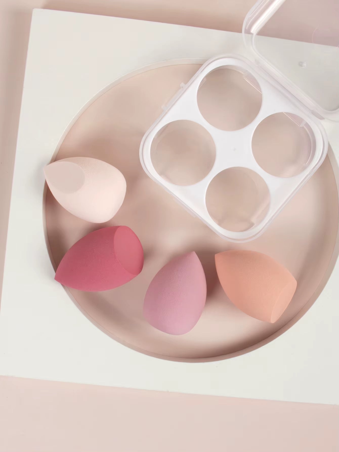 4Pcs Beauty Egg Set Seamless Smudging More Hygienic Prevents Bacteria Buildup Creates a Flawless Makeup Look Beauty Egg Case