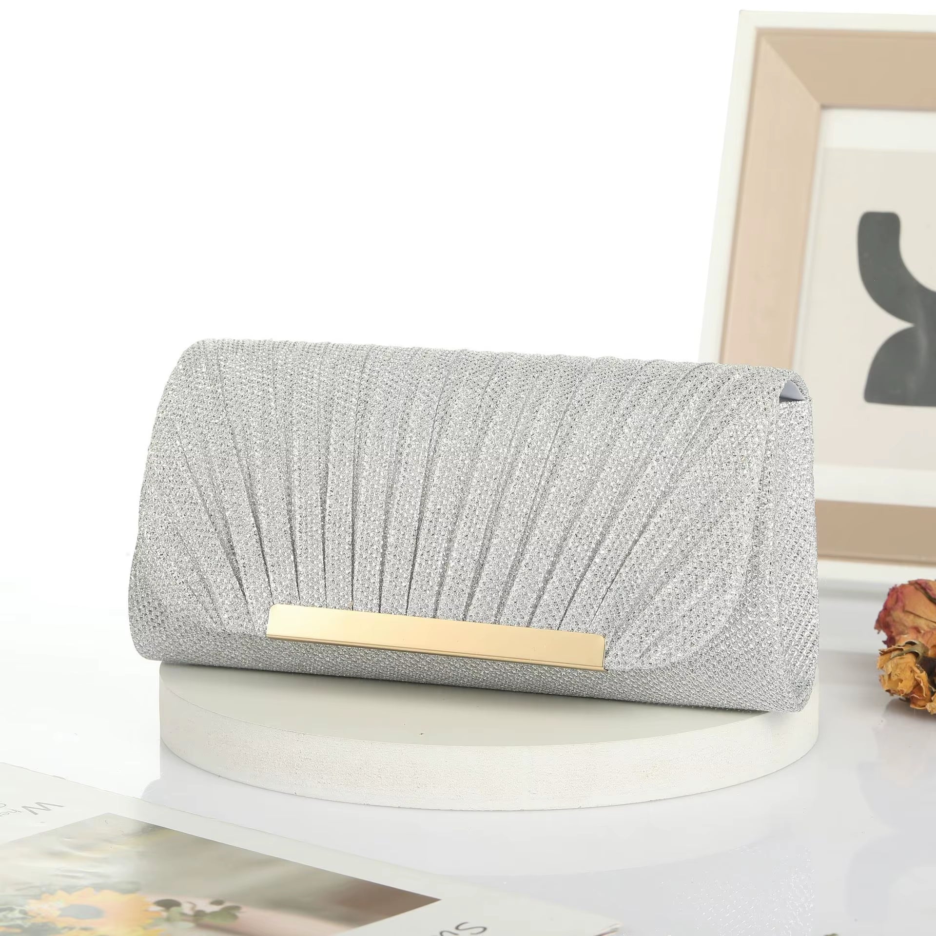 Decorative Sequin Pleated Dinner Bag Pop Metal Chain Shoulder Bag Wedding Party Storage Bag Premium Banquet Evening Dress Bag