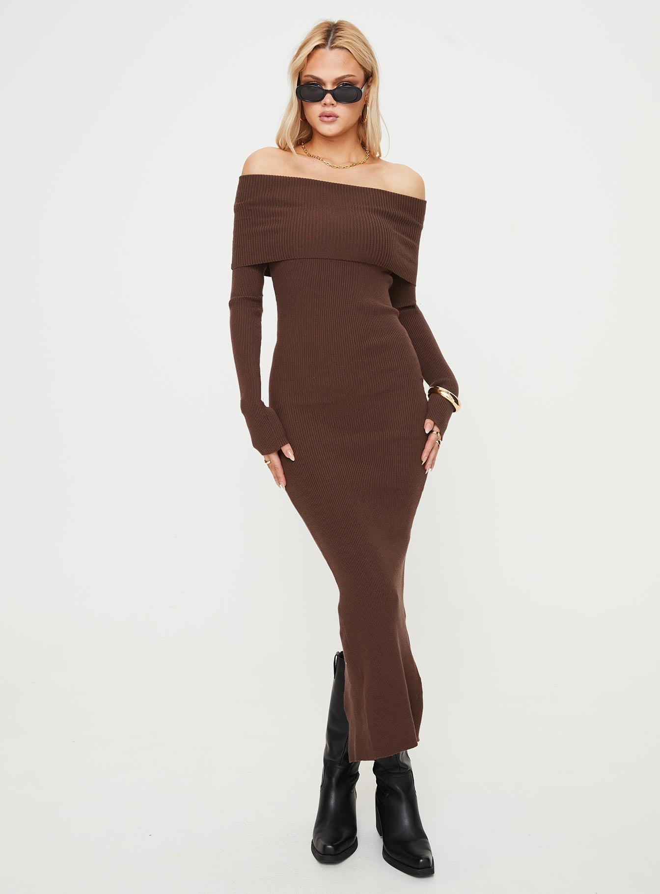 Phylis Off The Shoulder Maxi Dress Chocolate Princess Polly
