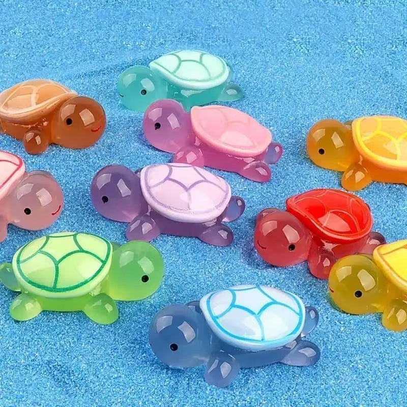 50 Pcs Cute Mini Luminous Turtle Ornaments Glowing in the Dark Miniatures Turtle Micro Landscape Kids Toys Home Decor Gift