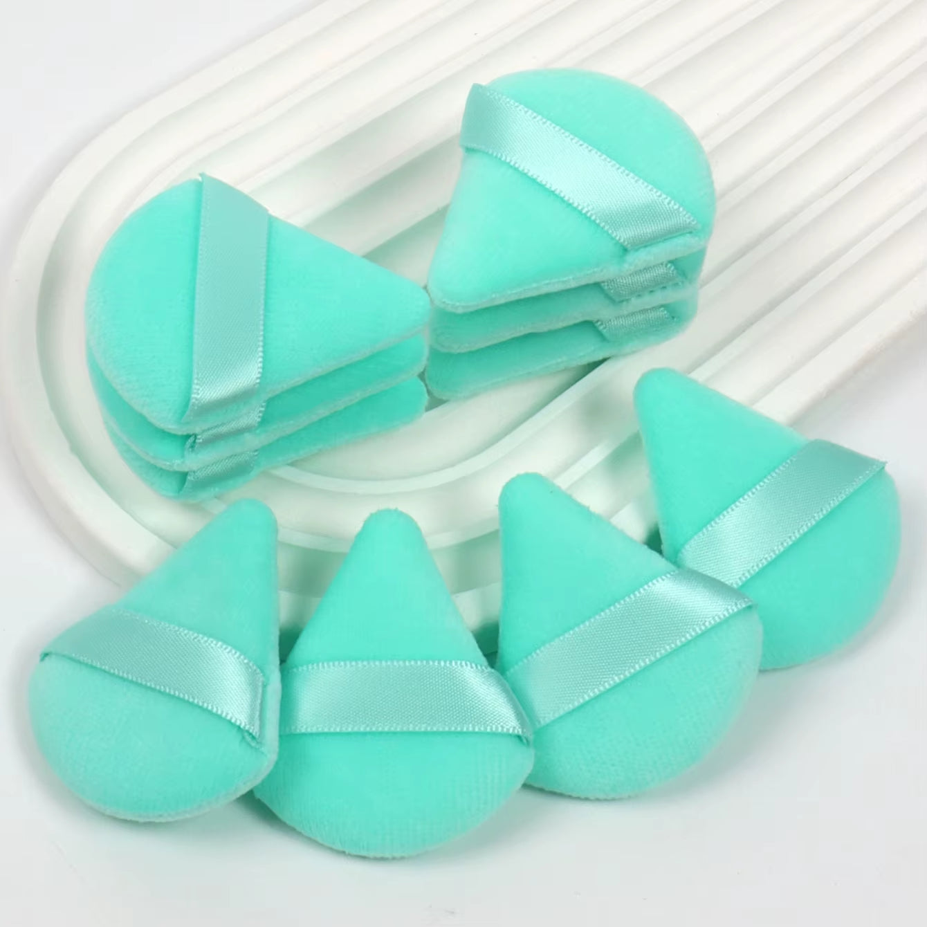 10Pcs Mini Triangle Shape Velvet Powder Puffs, Soft Makeup Blender Sponges for Face Contouring, Eyes & Corners