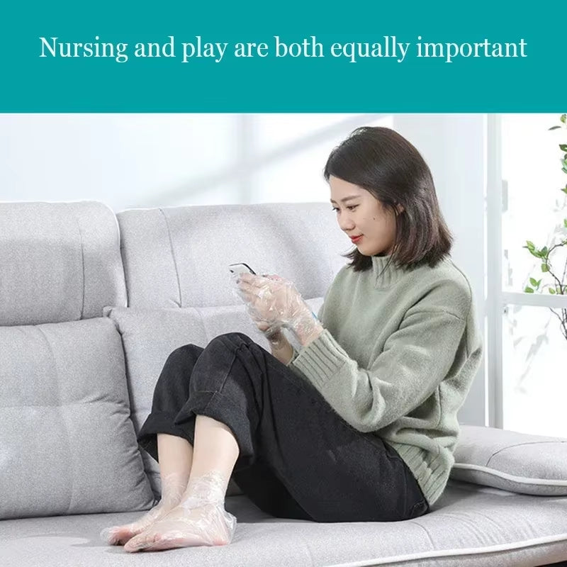 100Pc Disposable Moisturizing Foot Socks for Dry Cracked Feet SPA Covers PE Plastic Film DIY Soothing Massage Pedicure Care Tool