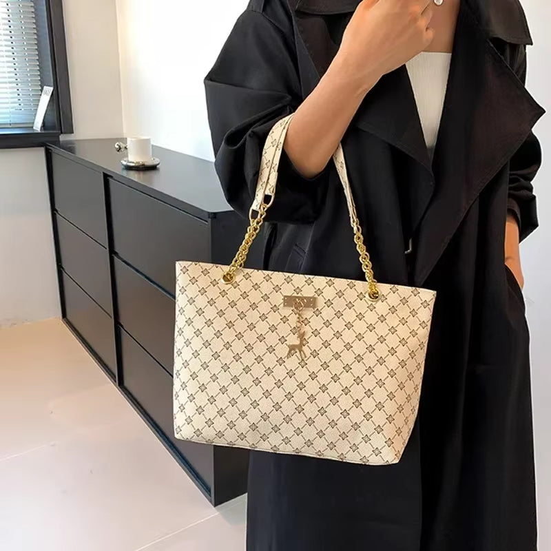 1Pcs Fashionable Large Capacity Handbag Texture PU Leather Tote Women Bag with Hanging Accessories Shoulder Bag