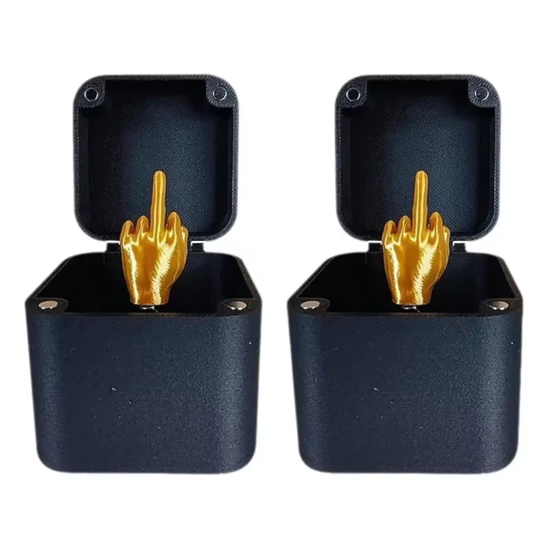 Christmas Interesting Prank Gift Middle Finger in Box Christmas Box Funny Creative Gifts Office Desk Decoration Home Decoration