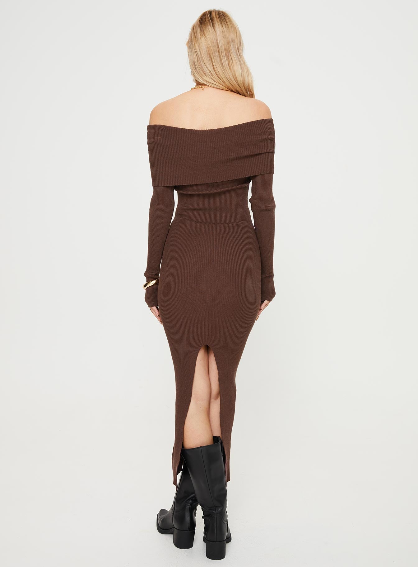 Phylis Off The Shoulder Maxi Dress Chocolate Princess Polly