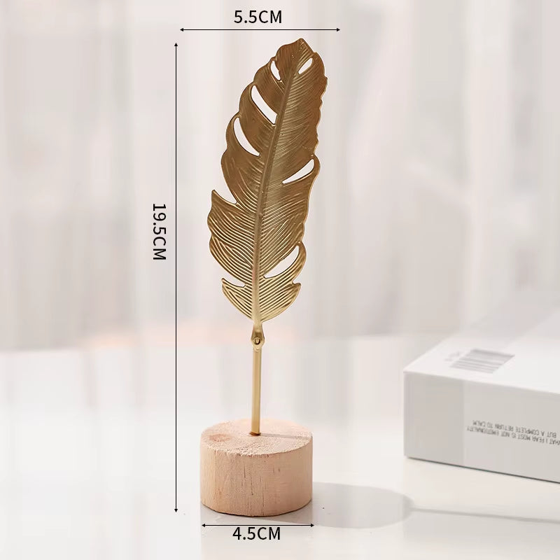 1Pcs Golden Ginkgo Leaf Feather Metal Model Figurines Manual Desktop Crafts Ornaments Photo Props Statues Sculptures Home Decor