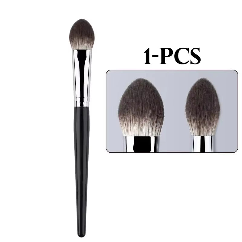 1/2Pcs Peach Heart Blusher Brush Powder Blush Cream Liquid Blush Makeup Brushes Flat Small Precise Blush Brush Makeup Tools
