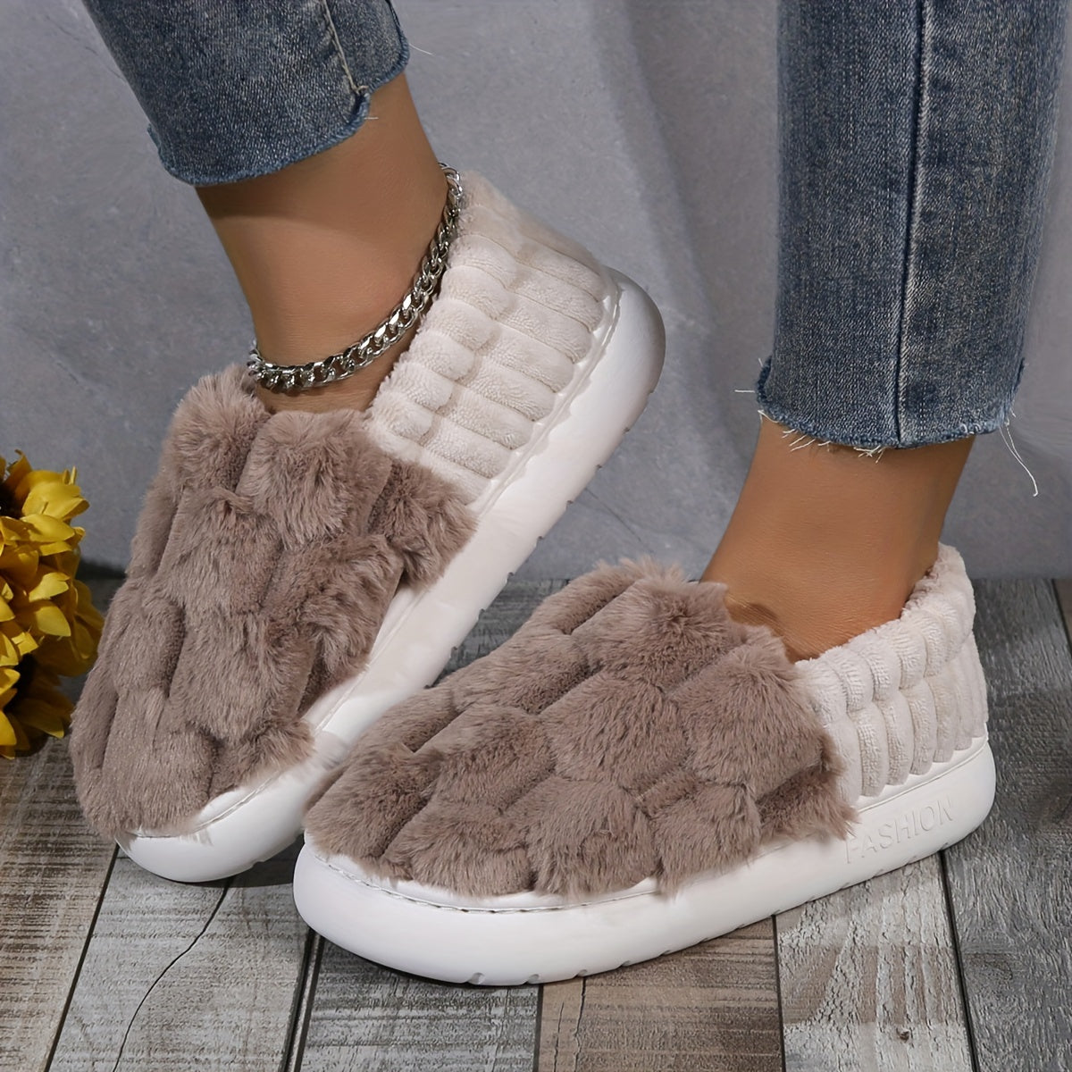 Colorblock Faux Fur Slippers, Casual Slip On Plush Lined Shoes, Comfortable Indoor Home Slippers Beauty Fashion