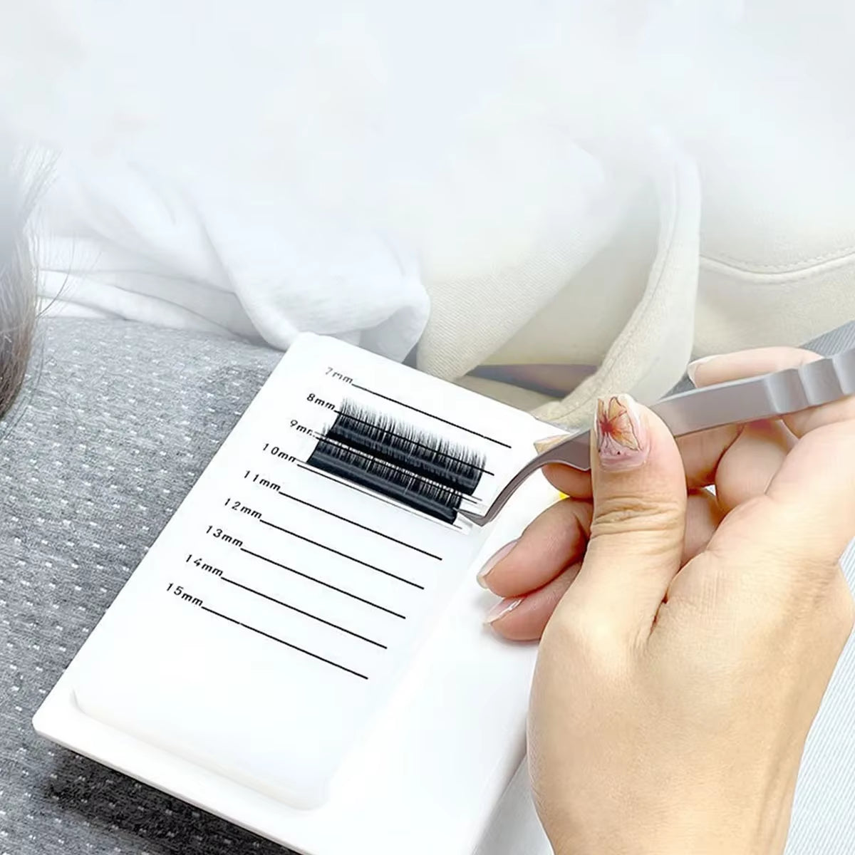 1Pc Eyelash Pillow Console Lashes Extension Stand Professional Reusable Convenient Eyelashes Pad Glue Holder Makeup Tool