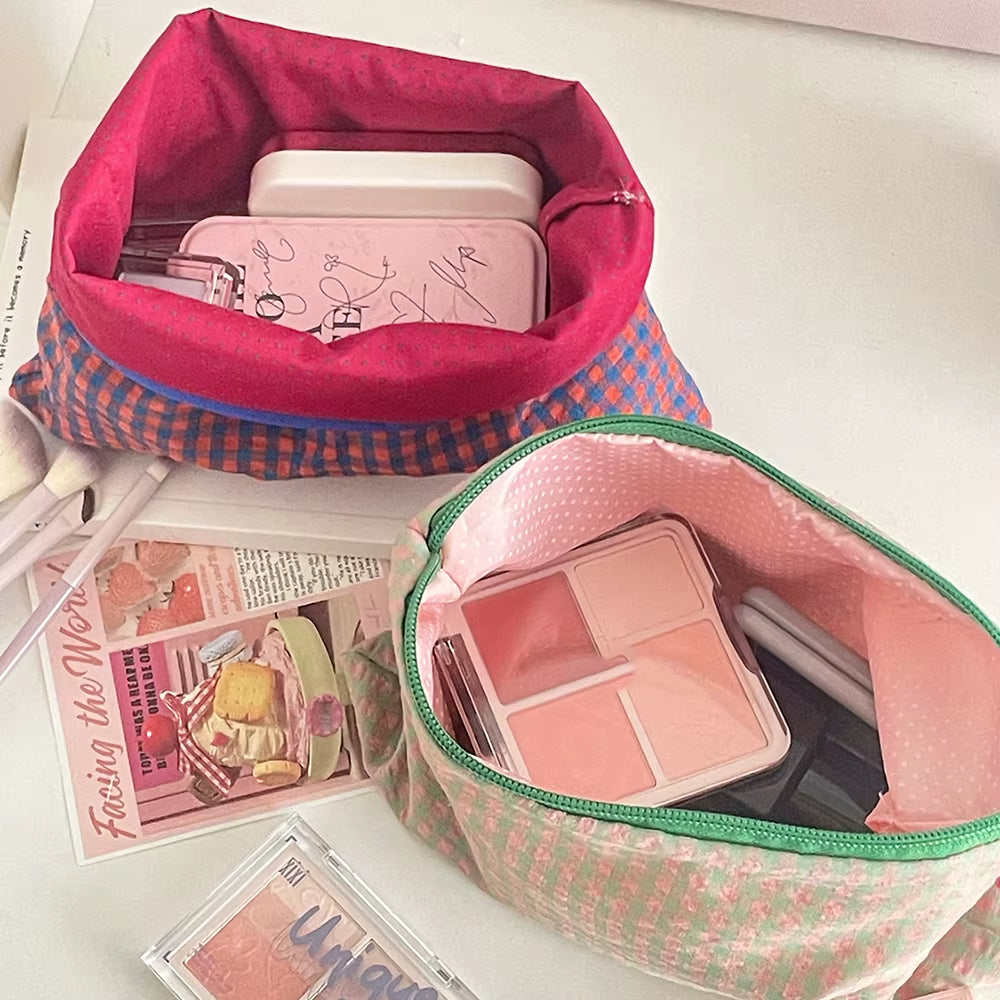 Fashion Simple Mesh Women Cosmetic Handbag Pouch Large Capacity Travel Organizer Makeup Bag Mini Lipsticks Make up Storage Bag