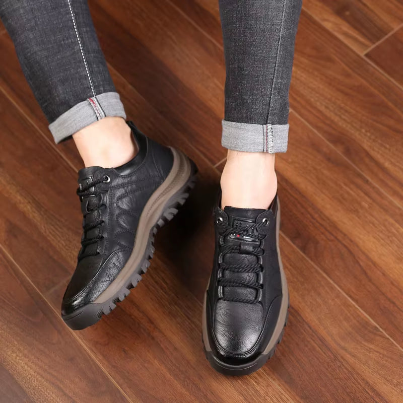 2025 Men Casual Shoes Luxury Brand Casual Slip on Formal Loafers Men Moccasins Fashion Offical Black Male Driving Shoes Sneakers