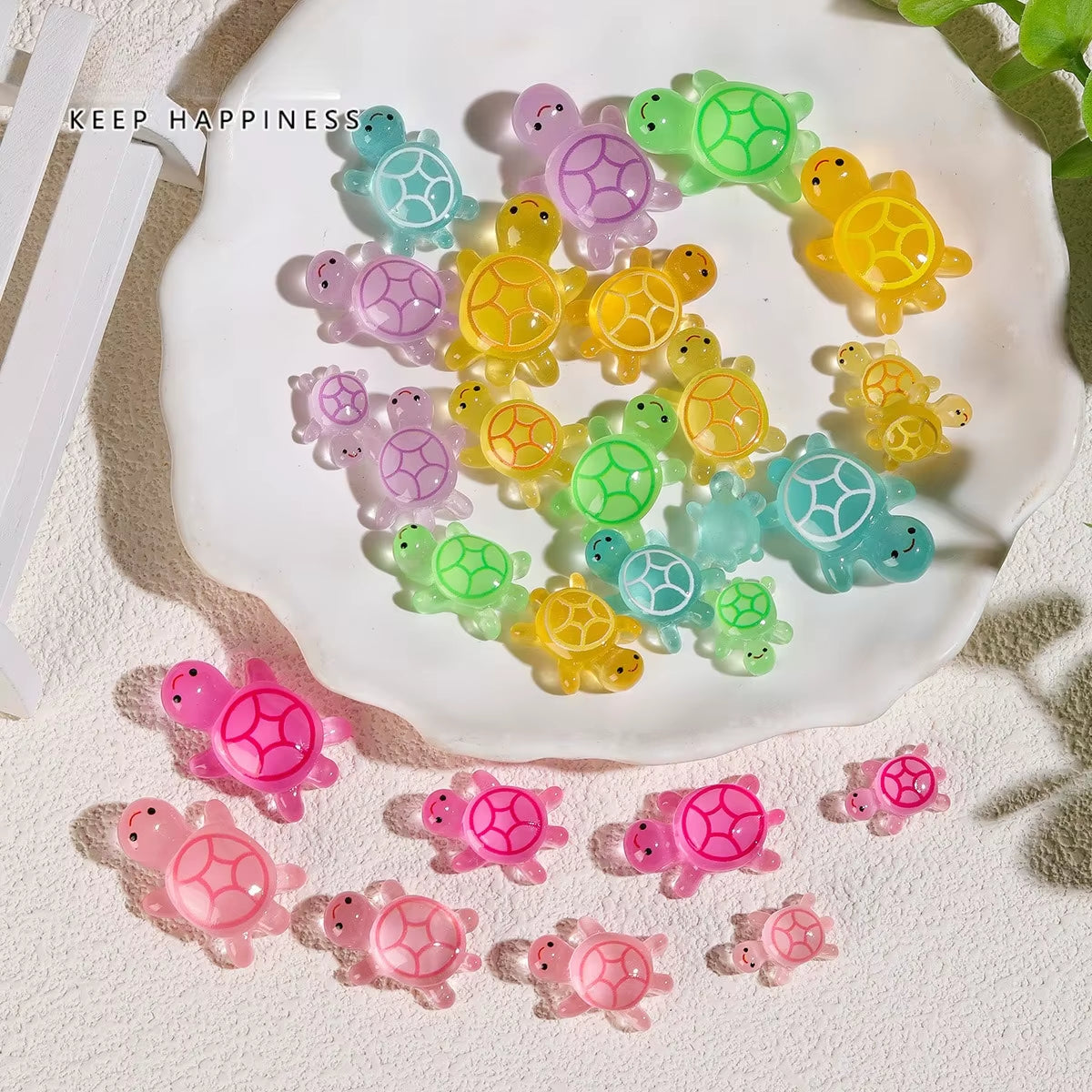 20/50/100Pcs Cute Mini Luminous Turtle Ornaments Glowing in the Dark Miniatures Turtles Micro Landscape Garden Home Decor Gift