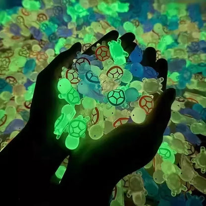 50 Pcs Cute Mini Luminous Turtle Ornaments Glowing in the Dark Miniatures Turtle Micro Landscape Kids Toys Home Decor Gift
