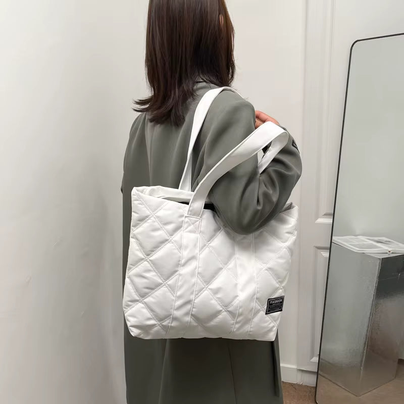 Fashionable and Versatile Large Capacity Nylon Cloth Women'S Bag New Shoulder Bag Street Trend Handbag Bolsa Feminina