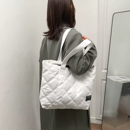 Fashionable and Versatile Large Capacity Nylon Cloth Women'S Bag New Shoulder Bag Street Trend Handbag Bolsa Feminina