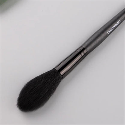 Professional Goat Hair Face Makeup Highlighter Blending Brush Long Handle Blush Brush Concealer Brush Beauty Makeup Tools Beauty World Shop
