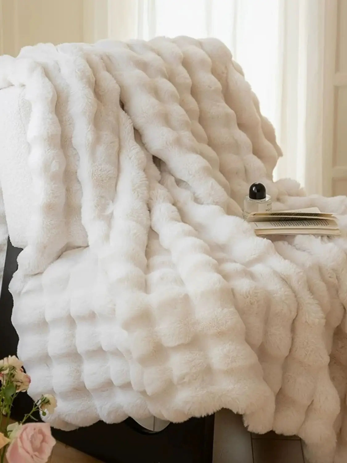 [Cozy|Faux Rabbit] Soft, Warm, 1pc Cozy Faux Rabbit Fleece Blanket | Throw for Bedroom, Guest Room, Living Room, Student Dormito Beauty World Shop