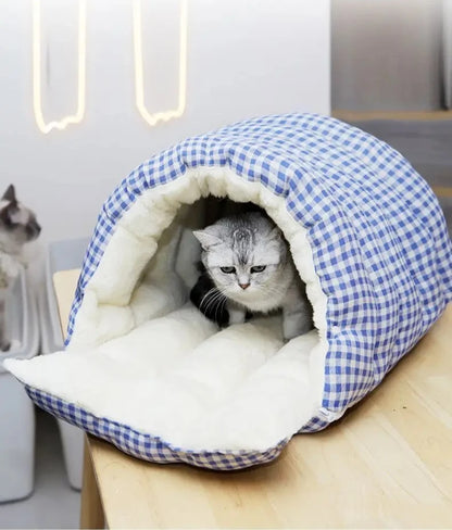 Foldable Winter Pet Sleep Bed/Bag for Cats Dogs, Thickened Semi-Enclosed Design, Soft Indoor, Christmas/Warm in autumn /winter