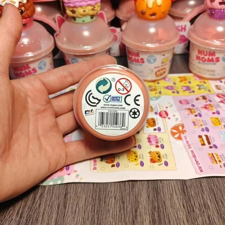NumNoms Nail Polish Glitter Lipgloss Scented Light-up Num Nom Toy Collection Cute Animal Dolls Fun Play House Kids Birthday Gift Beauty World Shop