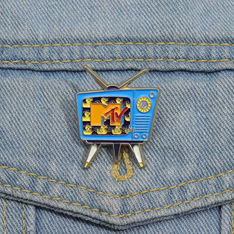 Creative Retro Television Enamel Pins Funny Cartoon 80’s Vintage Metal Brooches Backpack Lapel Badge Jewelry Gift for Friends Beauty World Shop