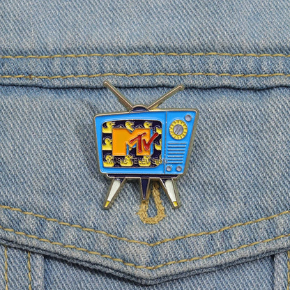 Creative Retro Television Enamel Pins Funny Cartoon 80’s Vintage Metal Brooches Backpack Lapel Badge Jewelry Gift for Friends Beauty World Shop