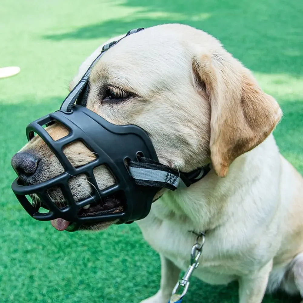 Adjustable Dog Muzzle Anti-Biting Dog Mouth Cover With Reflective Strip Can Drink Water Breathable Plastic Beauty World Shop
