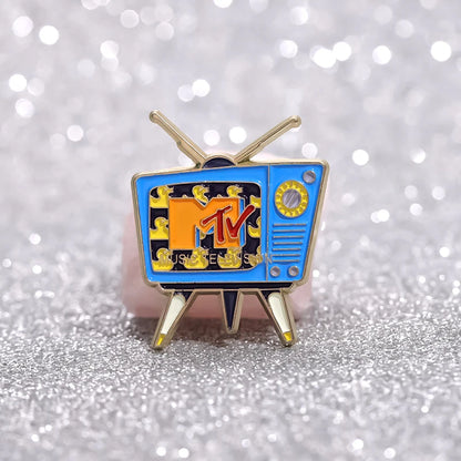 Creative Retro Television Enamel Pins Funny Cartoon 80’s Vintage Metal Brooches Backpack Lapel Badge Jewelry Gift for Friends Beauty World Shop