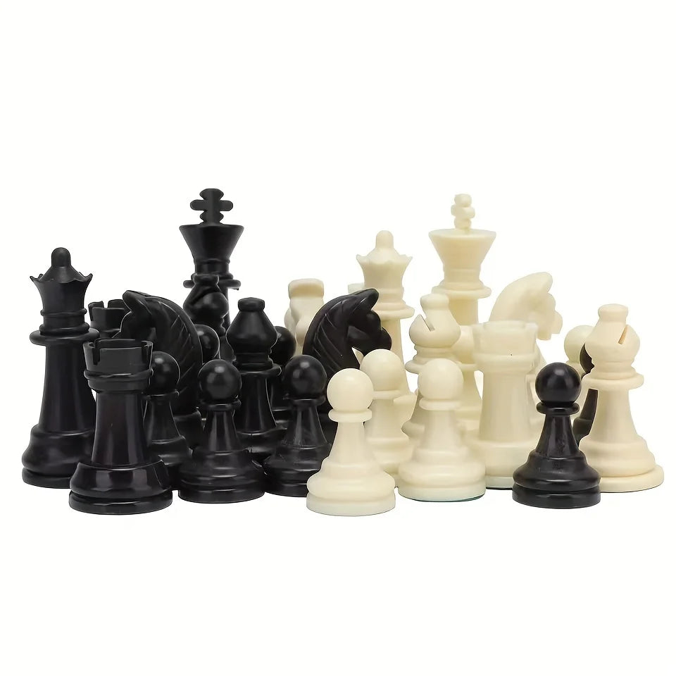 32pcs a set of plastic chess pieces black and white Tuba king 9.7cm high Beauty World Shop