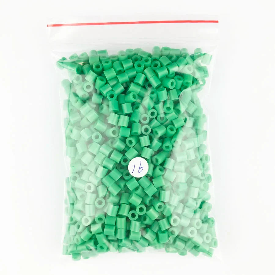 500pcs 5mm Hama Beads Perler Fuse Iron Beads GREAT KID FUN.Diy Intelligence Educational Toys Puzzles Beauty World Shop