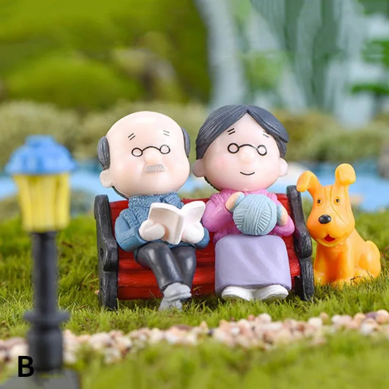 Mini Couple Figures Grandma Grandpa Sweety Lovers Old Couple Ornament for Fairy Garden Figurines Miniature Home Decoration Beauty World Shop