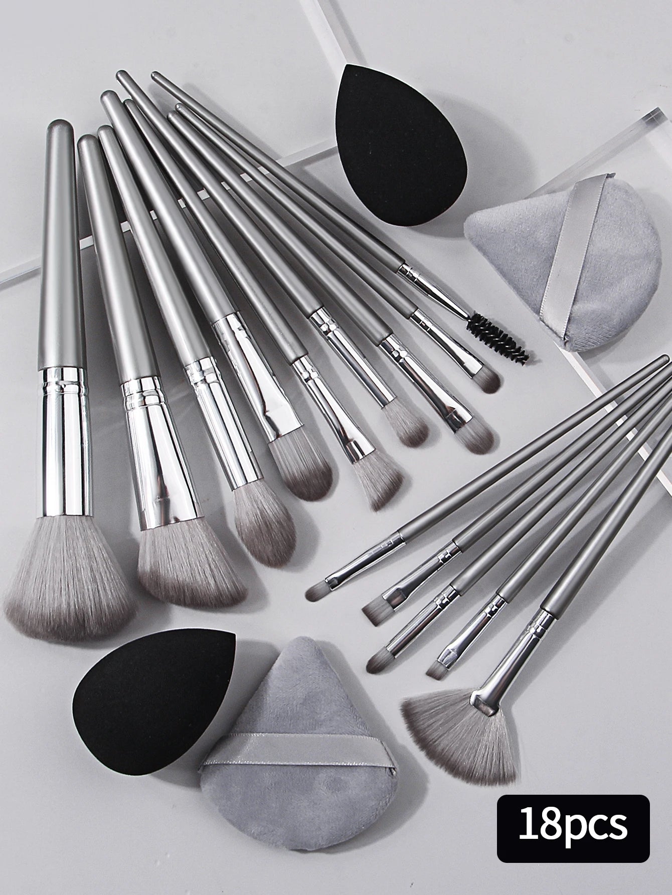 14pcs Makeup Brush Set Portable Soft Makeup Tool&2pcs Wet Wet Dual Use Makeup Egg&2pcs Triangle Sponge Makeup Powder Puff Beauty World Shop
