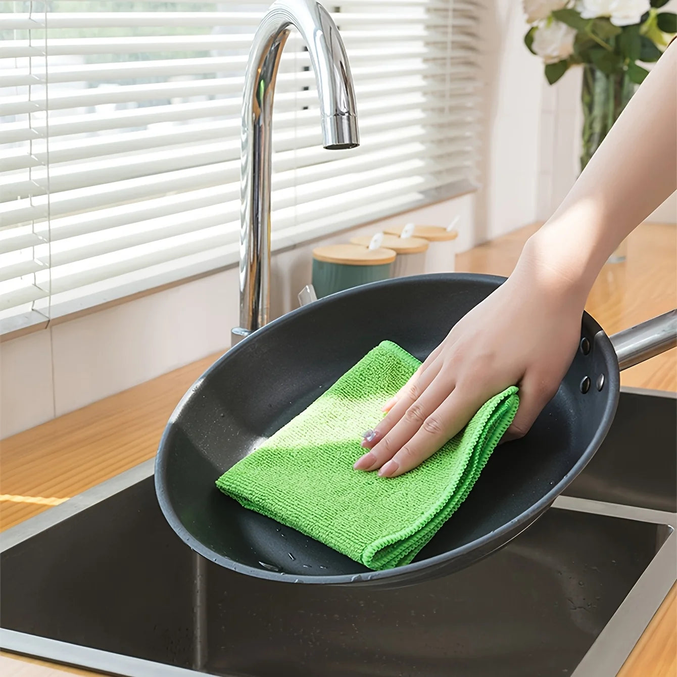 Microfiber Cleaning Cloths - Polyester, multi-surface streak-free. For outdoor, bathroom, kitchen, patio. Super absorbent, versa Beauty World Shop