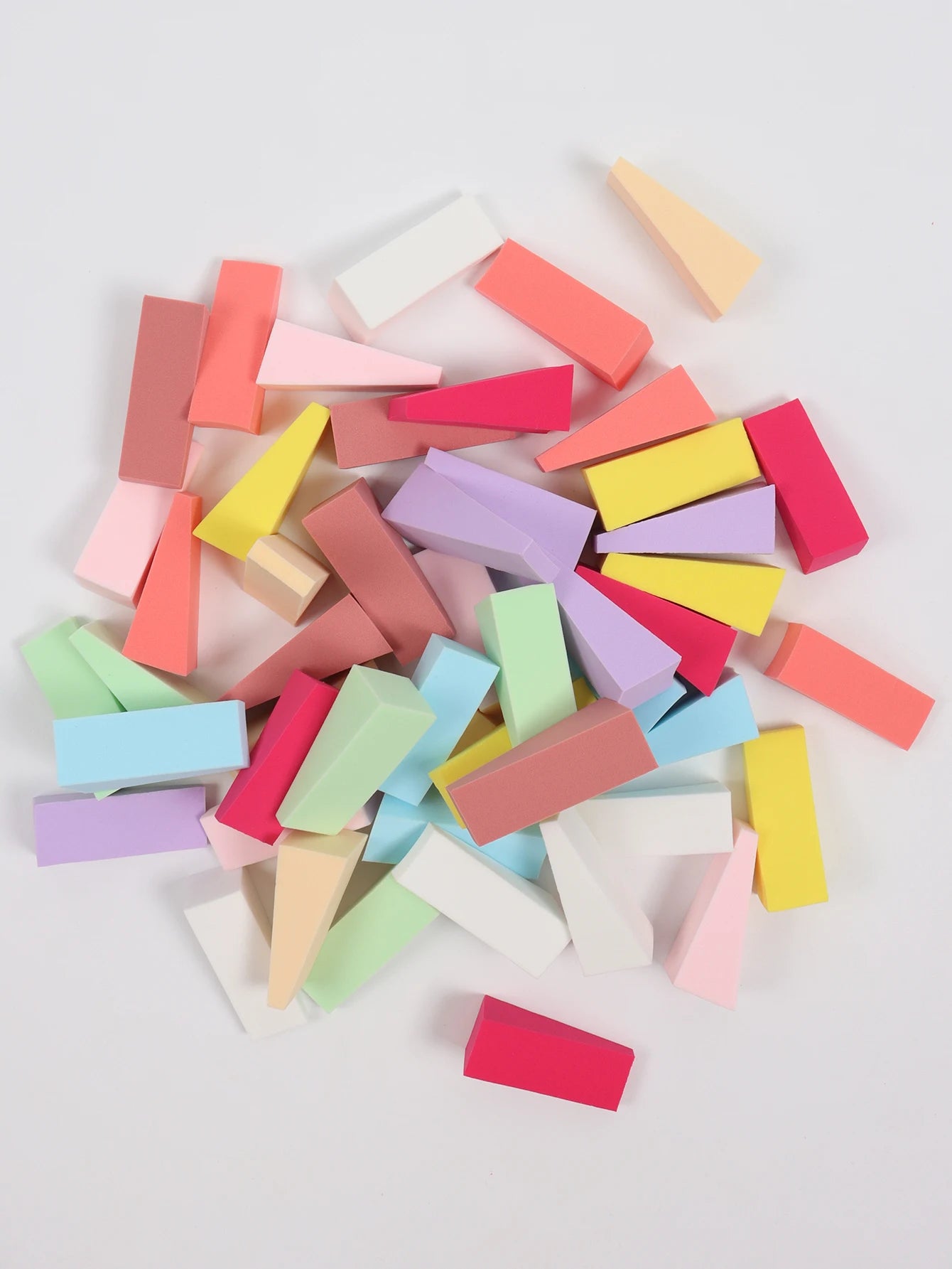50 Pieces of Random Color Facial Curve Mixed Makeup Sponge, Latex-Free, Small Wedge-Shaped Smooth Application Beauty Sponge Applicator Beauty World Shop