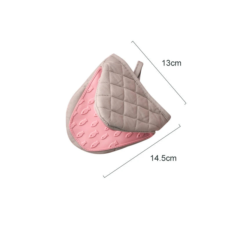 1PC Fish Shaped Silicone Anti Scald Oven Gloves Kitchen Silicone Gloves Tray Dish Holder Oven Gloves Multi-purpose Gloves Beauty World Shop