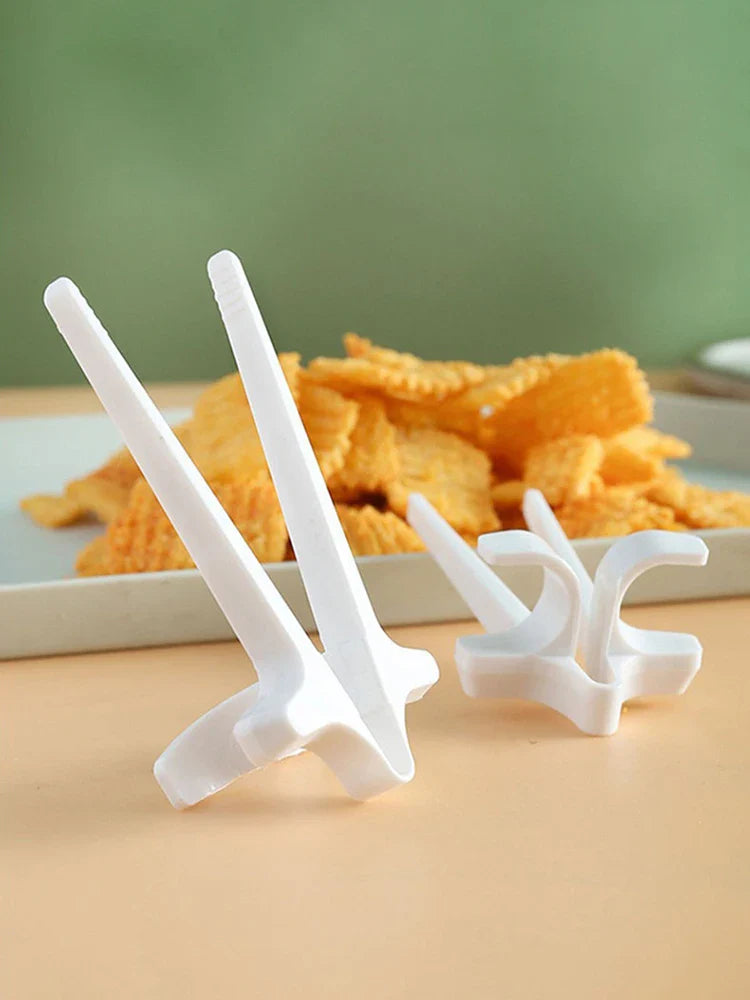 1PC Lazy Fingers Chopsticks - Hands-Free Snack And Game Clip-On Food Holder for Video Streaming No Dirty Hands Required Beauty Trend Shop