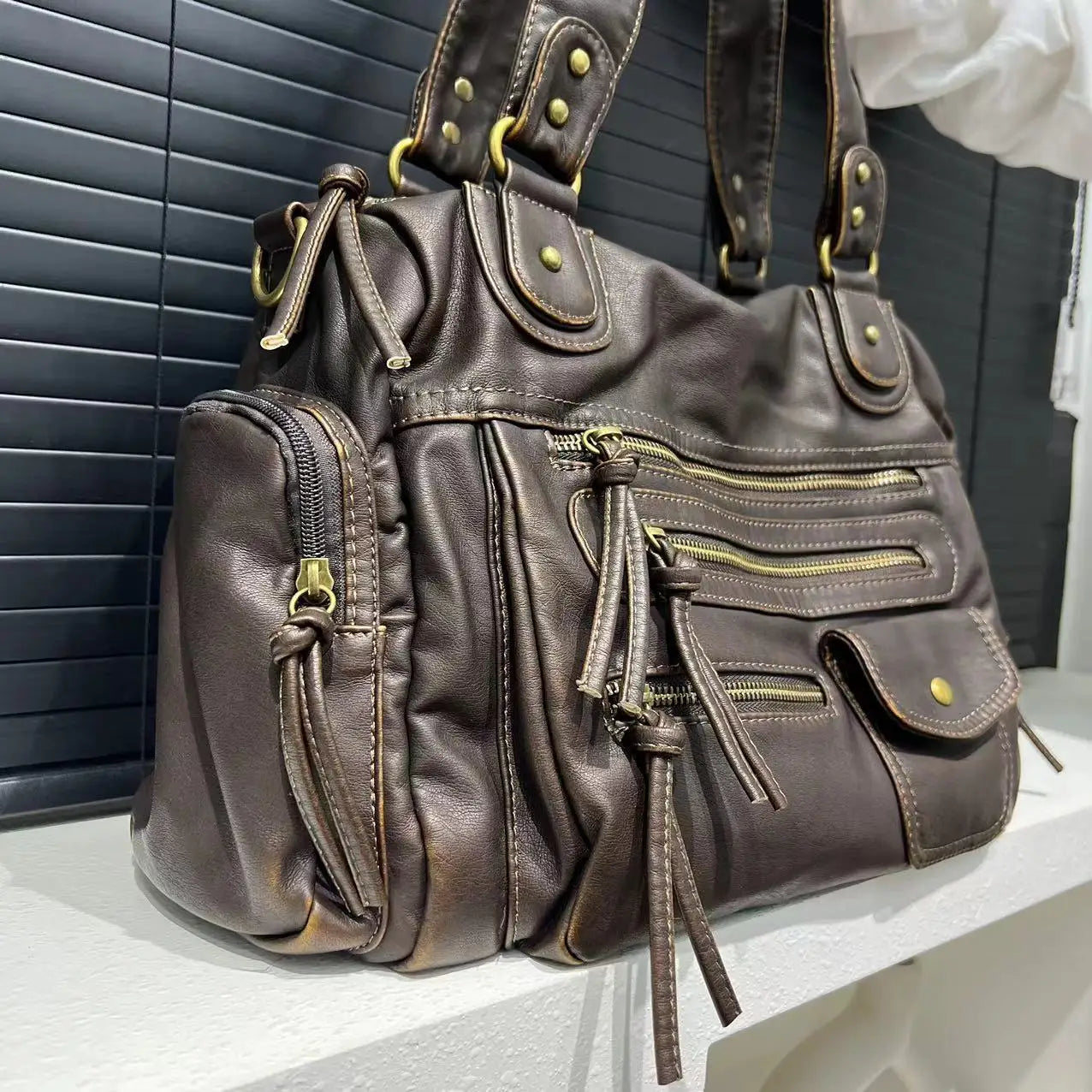 Y2K Hot Girl Single Shoulder Crossbody Bag Vintage Washed Leather Motorcycle Bag Large Capacity Multi Pocket Bag Beauty World Shop