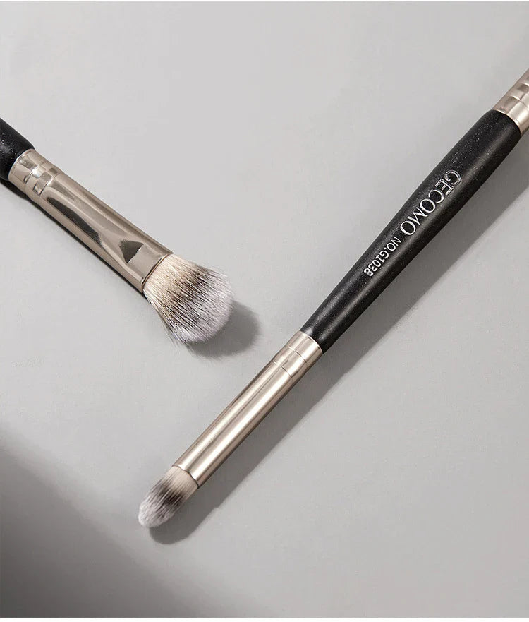 Double-headed painting eyeshadow brush novice makeup brush soft hair does not eat powder natural dizzy dye easy makeup Beauty Trend Shop