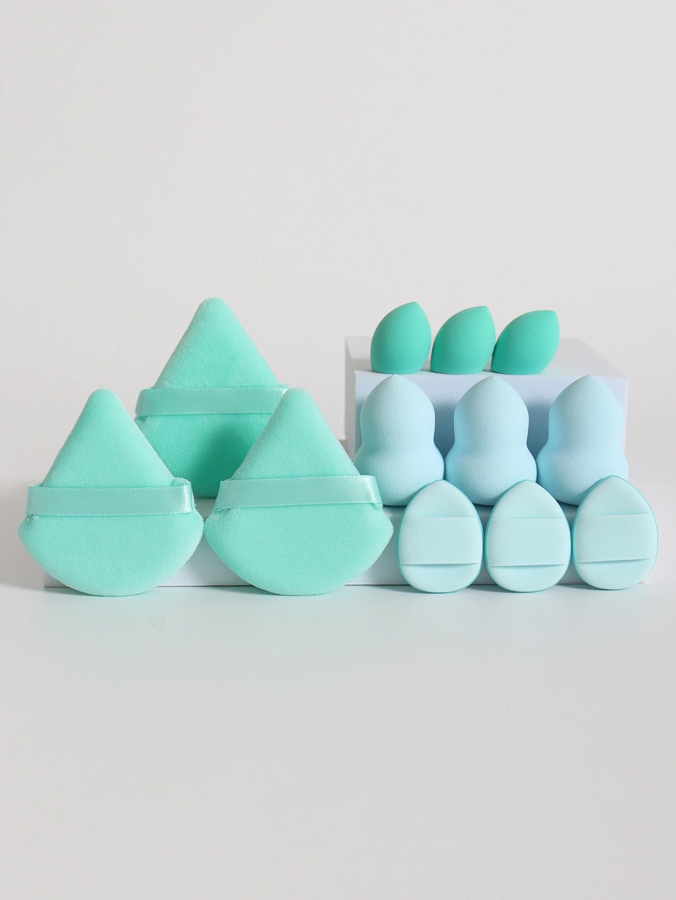 12-Piece All-Purpose Makeup Sponge Set, Made of 3 Loose Powder Puffs, 3 Mini Air Cushion Puffs, 3 Beauty Eggs and 3 Mini Beauty Beauty World Shop