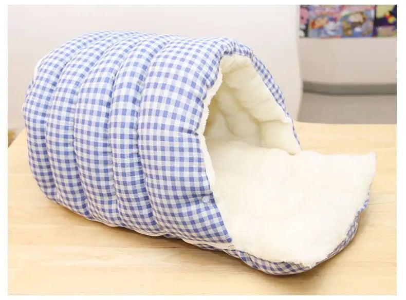 Foldable Winter Pet Sleep Bed/Bag for Cats Dogs, Thickened Semi-Enclosed Design, Soft Indoor, Christmas/Warm in autumn /winter