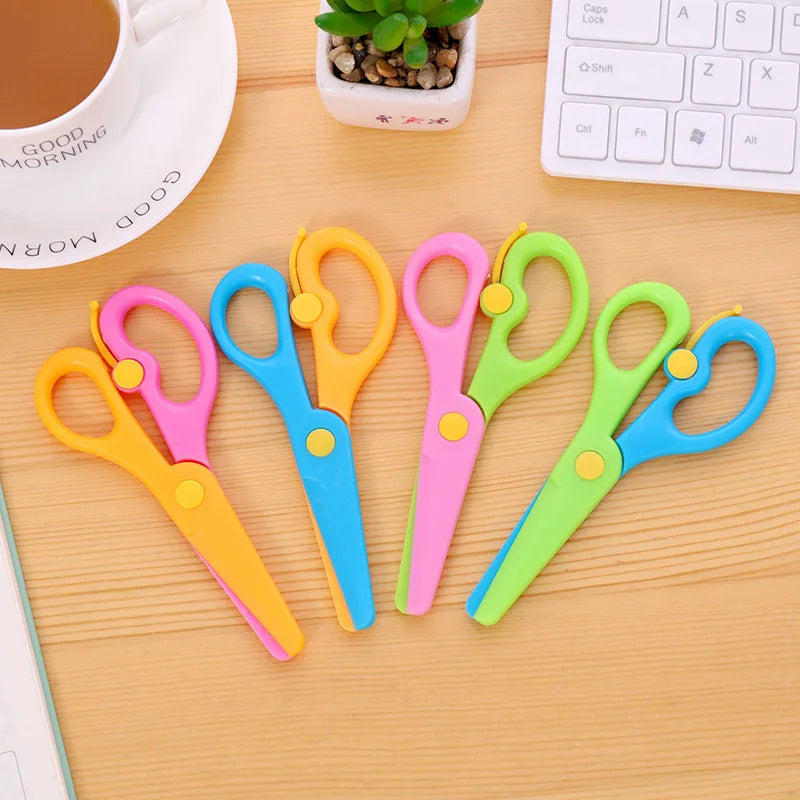 New 1 Pcs 137mm Mini Safety Round Head Plastic Scissors Student Kids Paper Cutting Minions Supplies for Kindergarten School Beauty World Shop
