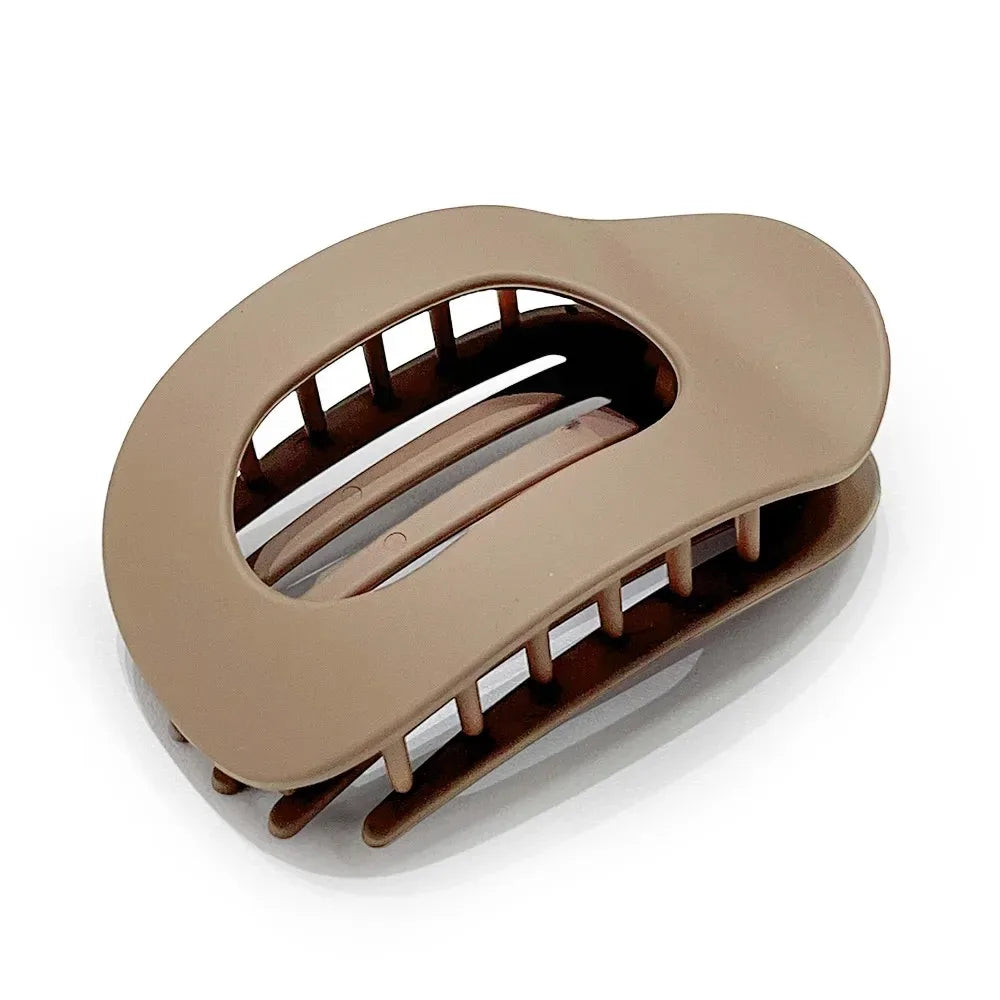 Fashion Oval Hair Claw Clip for Women New Design Leopard Matte Curved Flat Styling Barrettes Acrylic Lying Down Hair Accessories Beauty Trend Shop