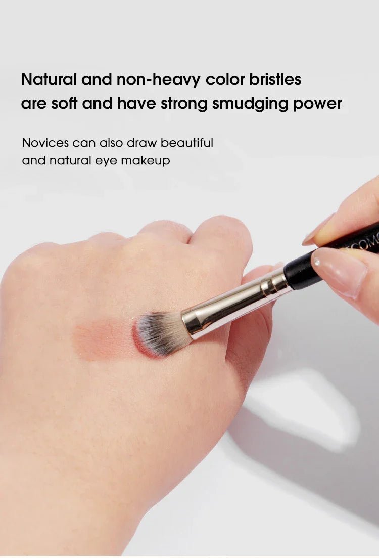 Double-headed painting eyeshadow brush novice makeup brush soft hair does not eat powder natural dizzy dye easy makeup Beauty Trend Shop