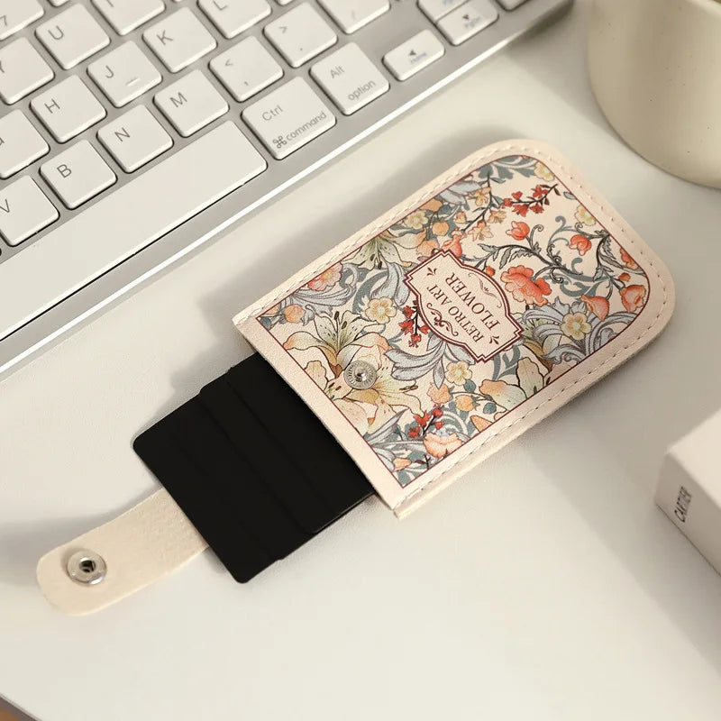 Vintage Oil Painting Pull Out Card Holder One Piece Women's Compact Ultra Thin Mini Cartoon New Style Niche Design Card Case Bag Beauty World Shop