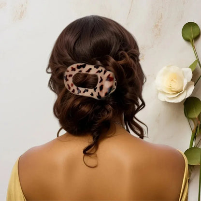 Fashion Oval Hair Claw Clip for Women New Design Leopard Matte Curved Flat Styling Barrettes Acrylic Lying Down Hair Accessories Beauty Trend Shop