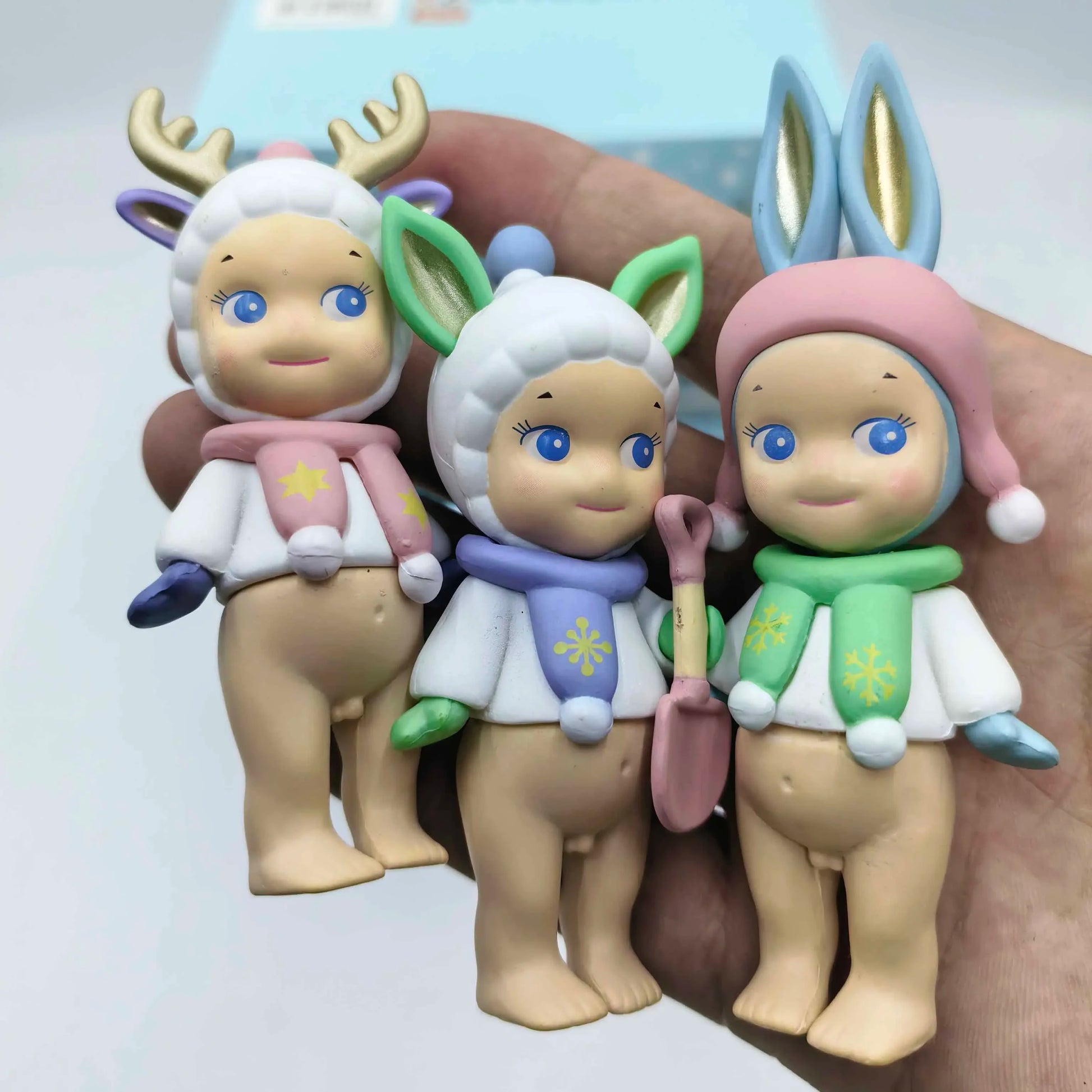 Sonny Angel Blind Box Winter Wonderland Series Mini Anime Figures Ornaments Dolls Fans Children Christmas Birthday Gift Beauty World Shop