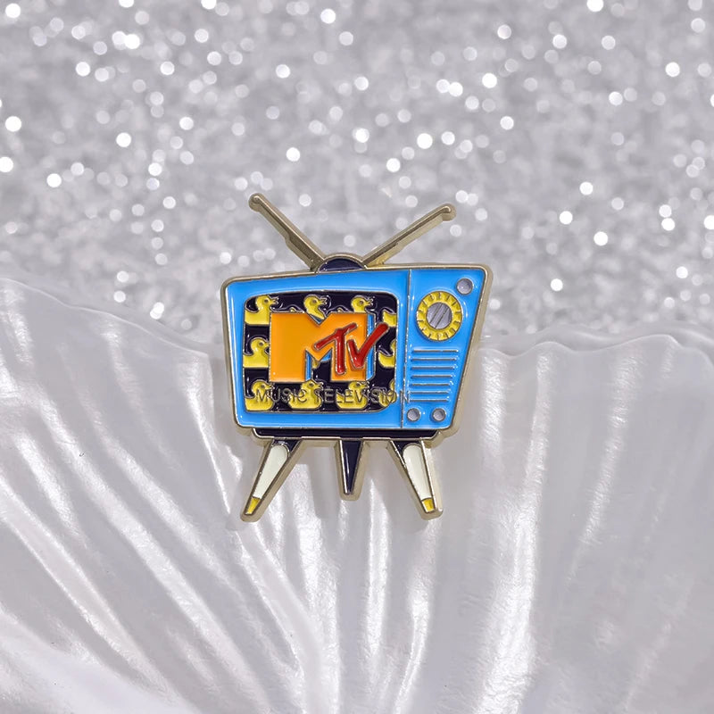 Creative Retro Television Enamel Pins Funny Cartoon 80’s Vintage Metal Brooches Backpack Lapel Badge Jewelry Gift for Friends Beauty World Shop