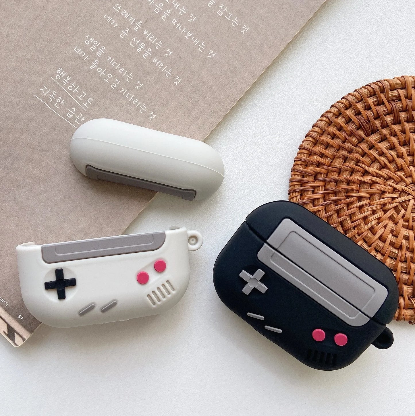Fashion Classic Retro Game Console Earphone Case For Airpods 4 1 2 3 Pro For AirPods Pro2 Generation Gameboy Silicone Headpho